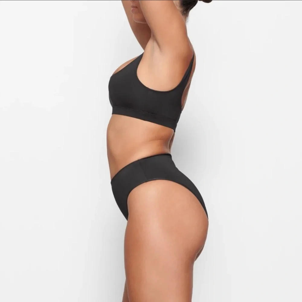 Skims swim mid waist bottom - size small - onyx - Picture 6 of 7